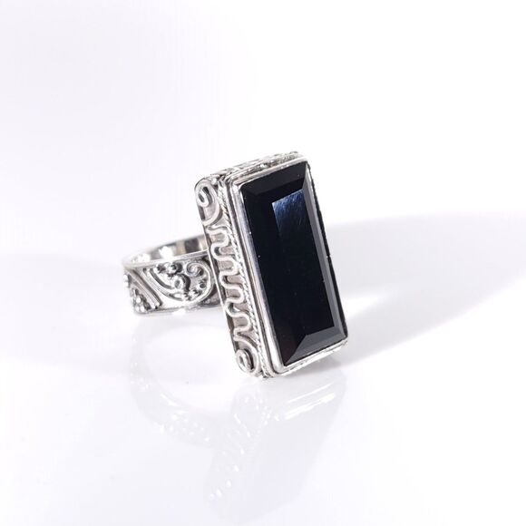 Thai Black Spinel Bali 15 Carats Ring Size 7.25 - Picture 2 of 11